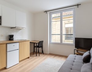 Achat / Vente immobilier neuf Bordeaux réhabilitation centre à 5 min à pied du tram B (33000) - Réf. 13328