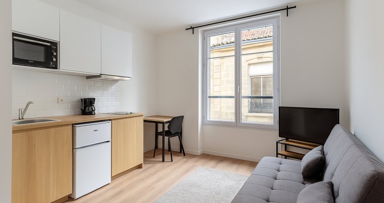 Achat / Vente immobilier neuf Bordeaux réhabilitation centre à 5 min à pied du tram B (33000) - Réf. 13328